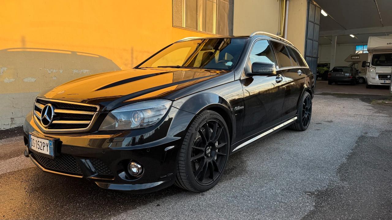 Mercedes benz C 63 AMG C63 Performance Station Wagon