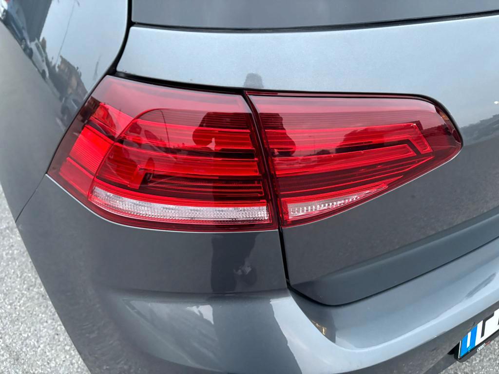 Volkswagen Golf 5 Porte Golf 5p 1.6 tdi Sport 115cv