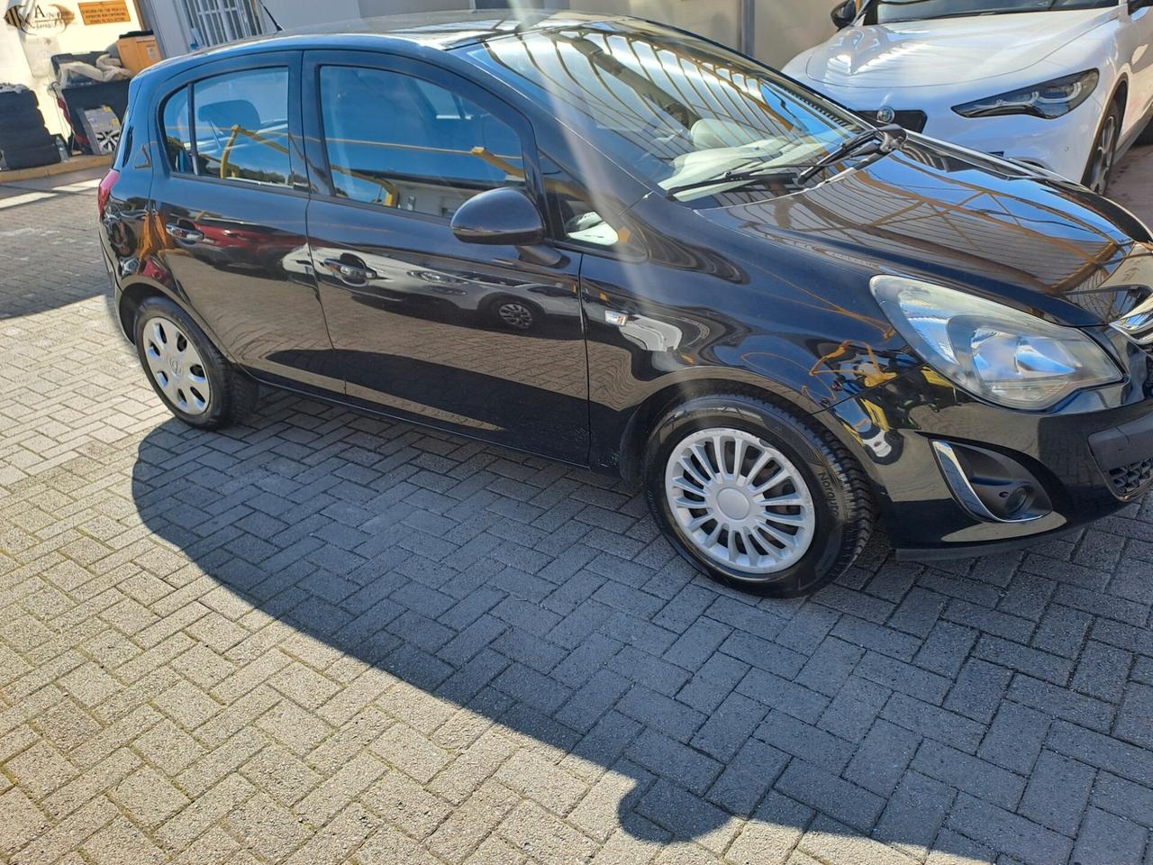 Opel Corsa 1.2 85CV 5 porte GPL-TECH Edition