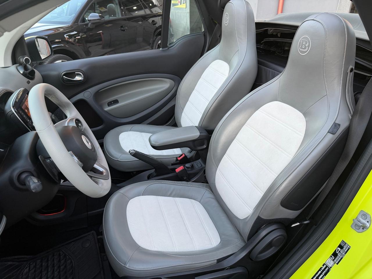 Smart ForTwo BRABUS 0.9 Turbo twinamic cabrio 109cv