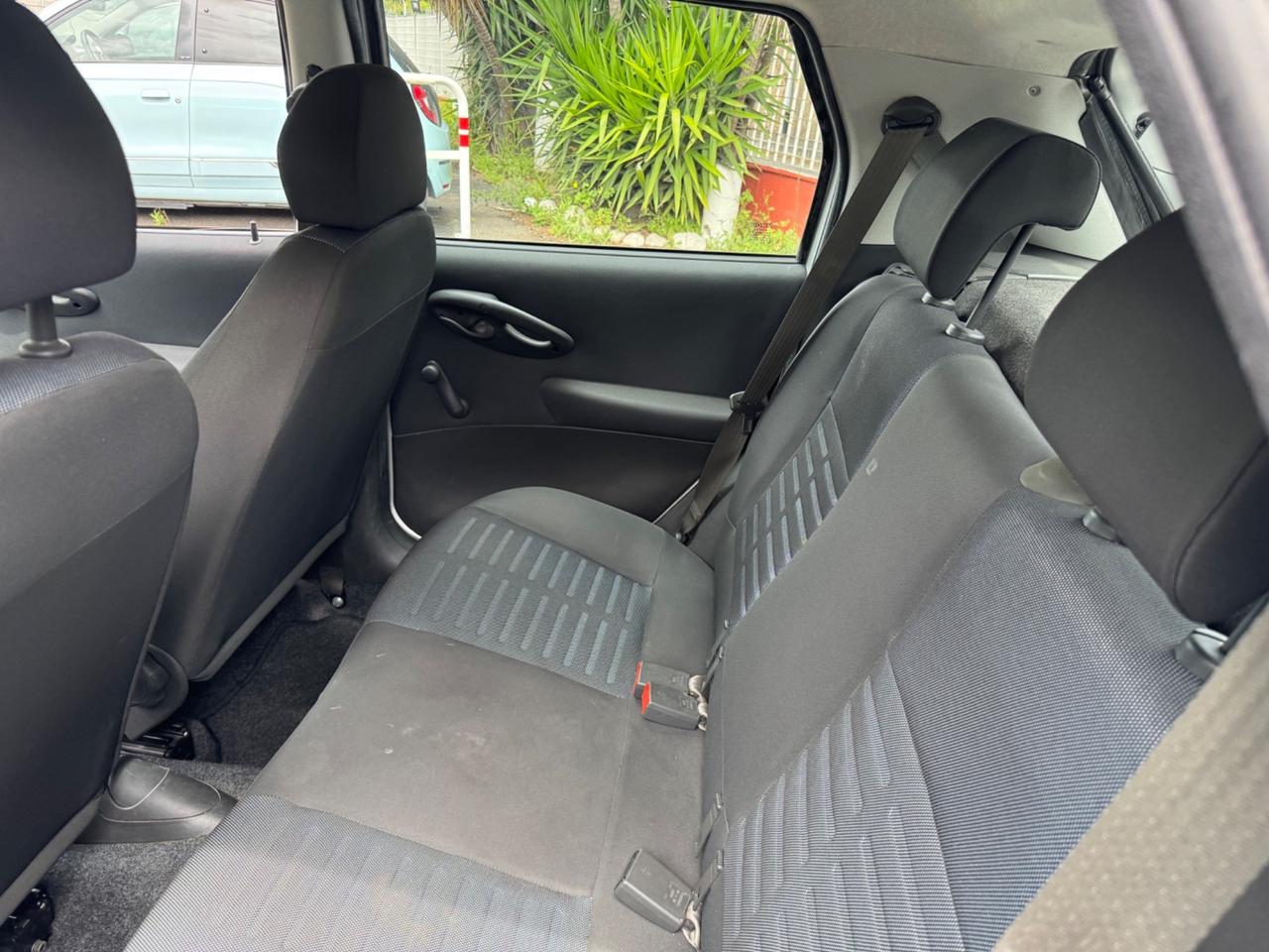 Fiat Punto 1.2 benzina - POCHI KM - 2010