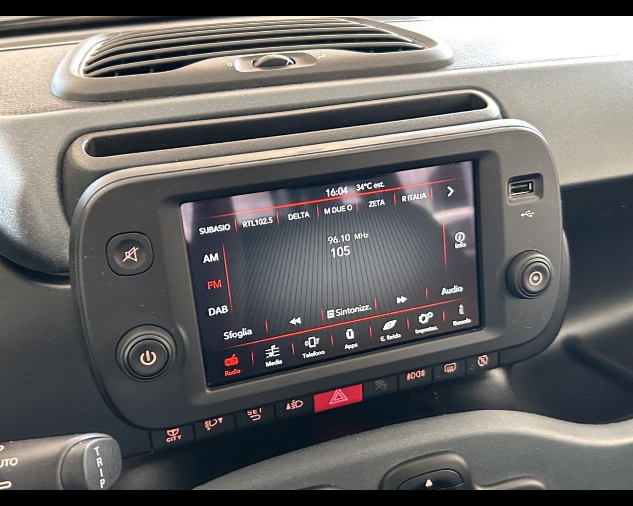 FIAT Panda III 2021 Cross - Panda 1.0 firefly hybrid City Cross s&s 70cv 5p.ti