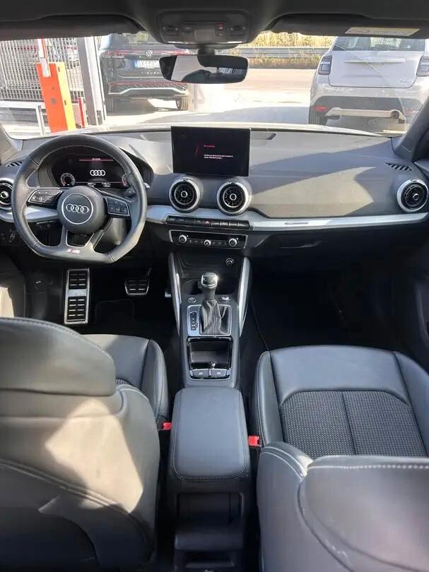Audi Q2 35 TDI quattro S tronic line Edition