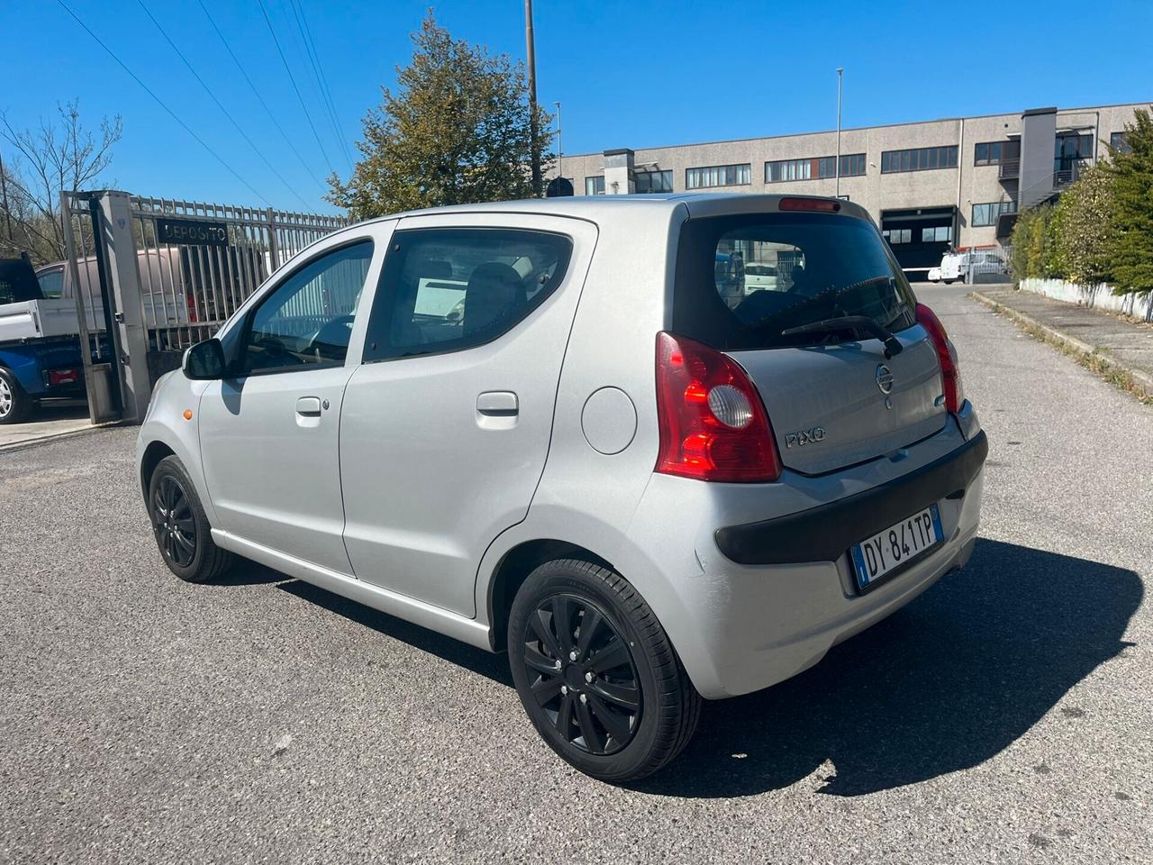 Nissan Pixo 1.0 GPL 90.000KM