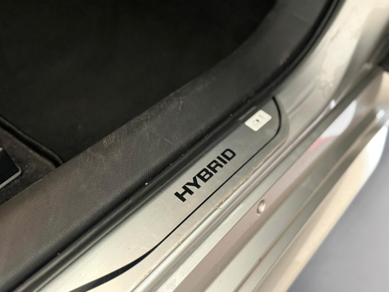 Toyota Corolla Touring Sports 2.0 Hybrid Style