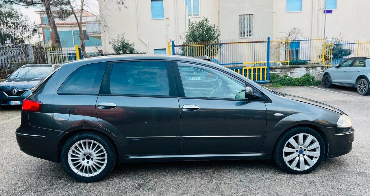 Fiat Croma 2.4 Multijet 20V aut. Must