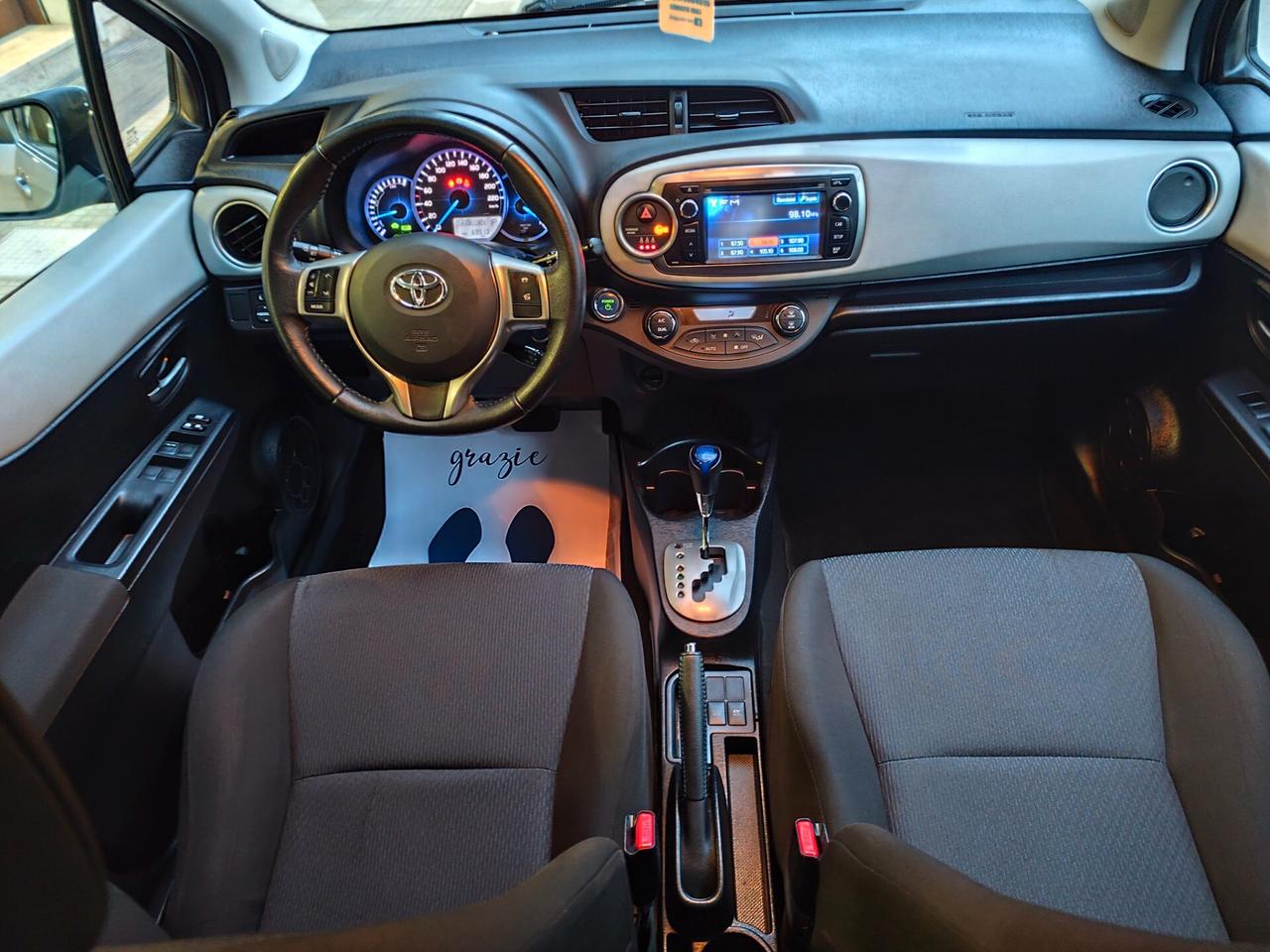 Toyota Yaris 1.5 Hybrid 75CV Lounge