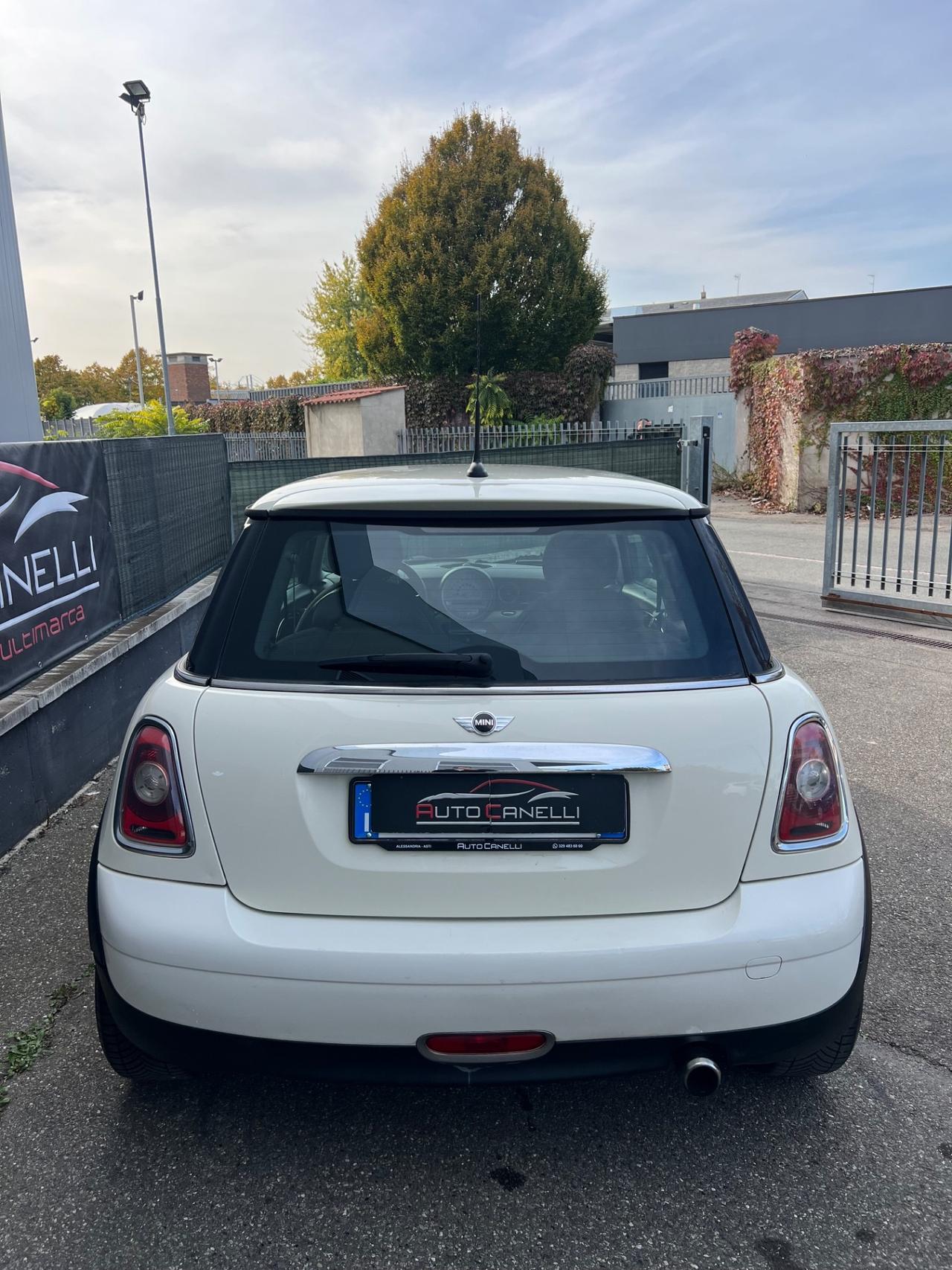 Mini 1.4 16V One Chili