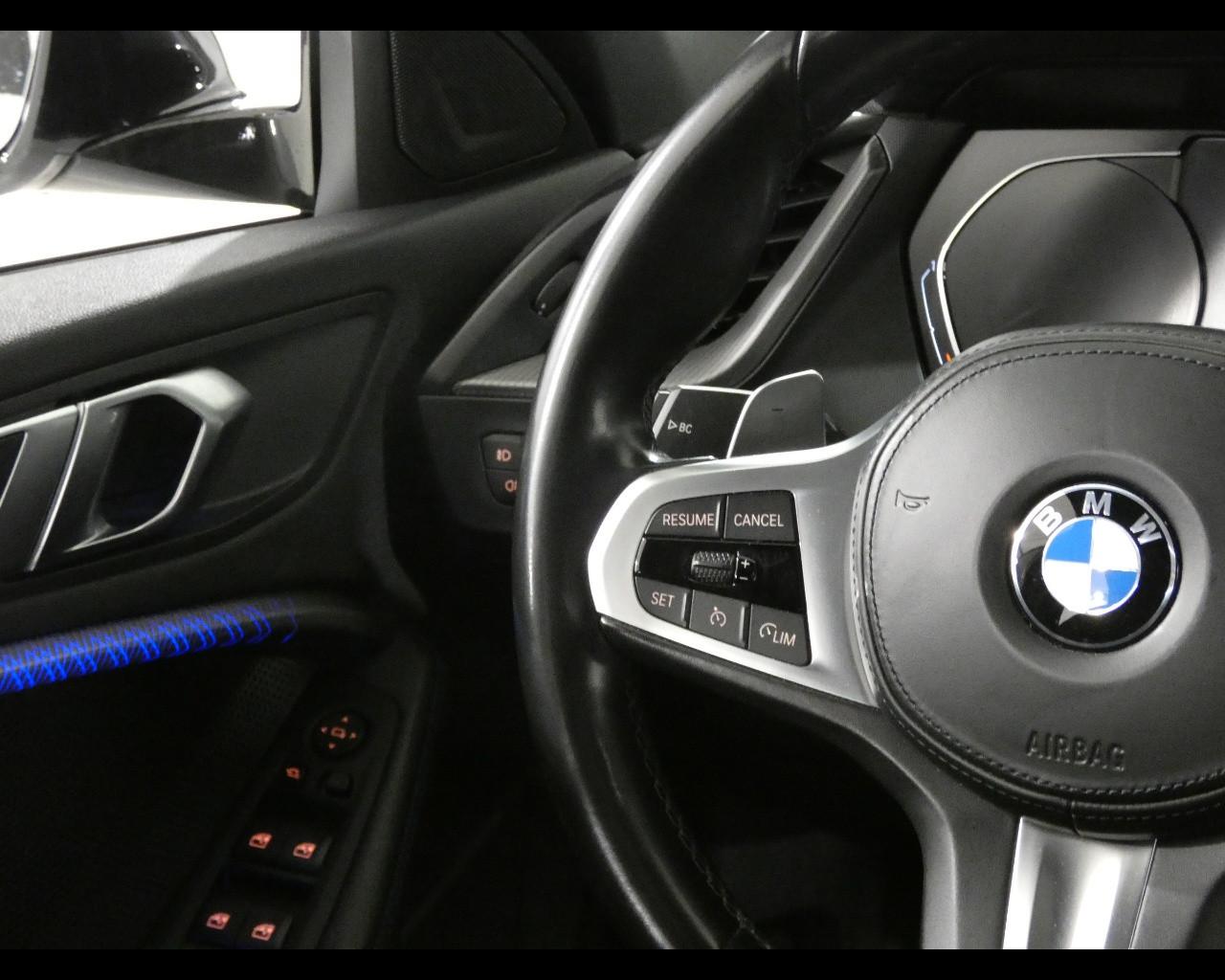 BMW Serie 1 (F40) - 118d 5p. Msport