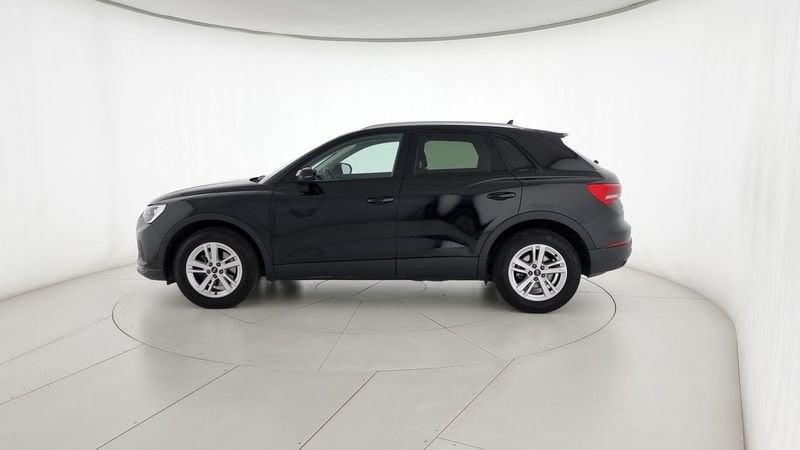 Audi Q3 35 TDI S tronic Business