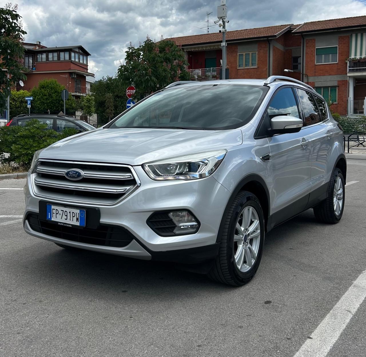 Ford Kuga 1.5 TDCI 120 CV S&S 2WD ST-Line
