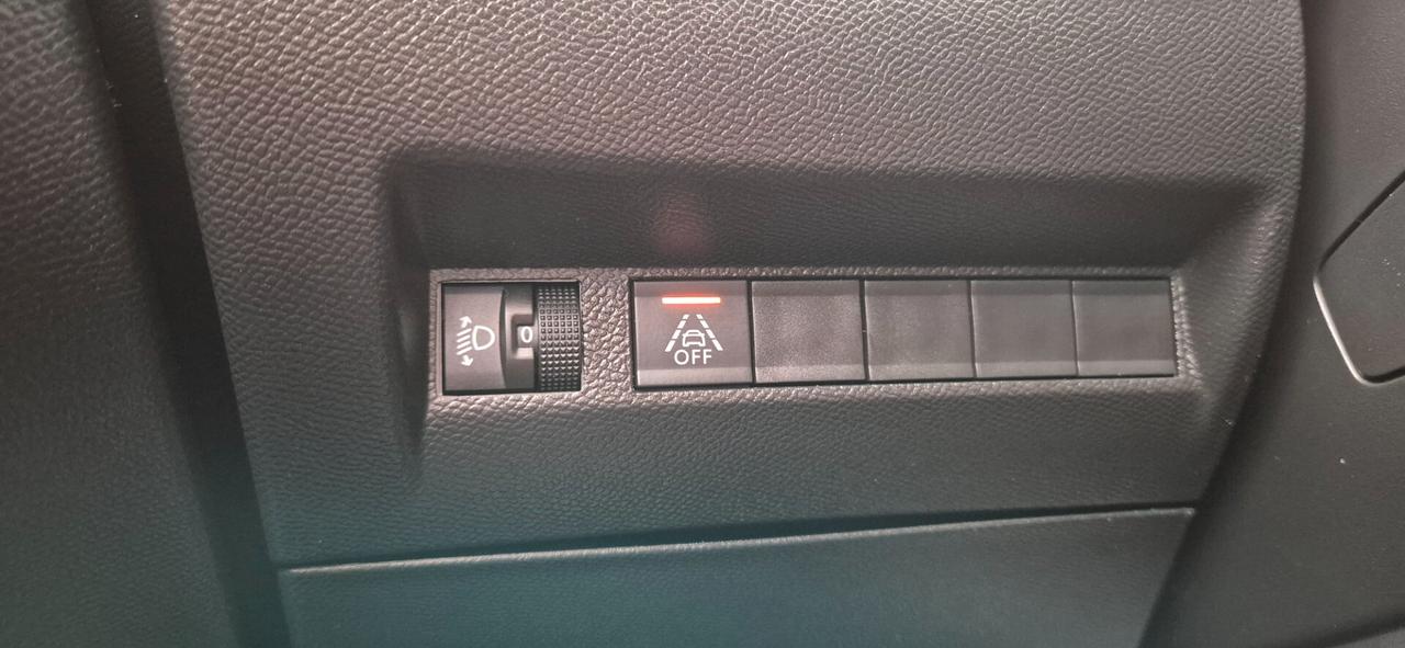 PEUGEOT 208 1.5HDI 101CV ADATTA PER NEOP. 09/2021