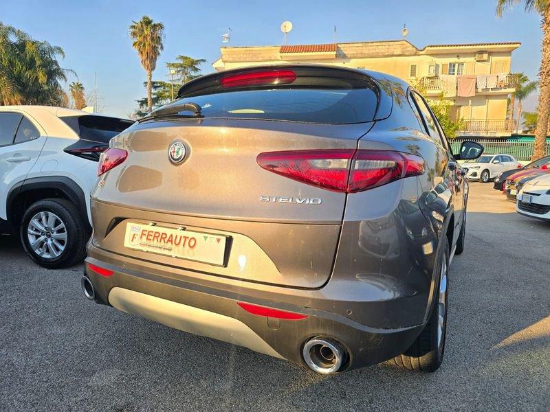 Alfa Romeo Stelvio 2.2 Turbodiesel 190 CV AT8 Q4 Business