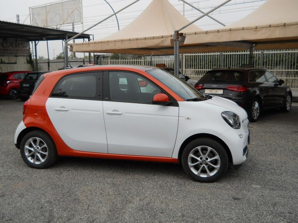 Smart ForFour 70CV 1.0 CC FORFUR PASSION BICOLORE E PANORAMA FULL