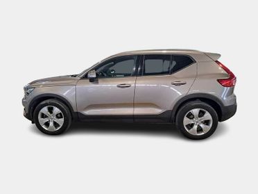 VOLVO XC40 T2 automatico Momentum Pro