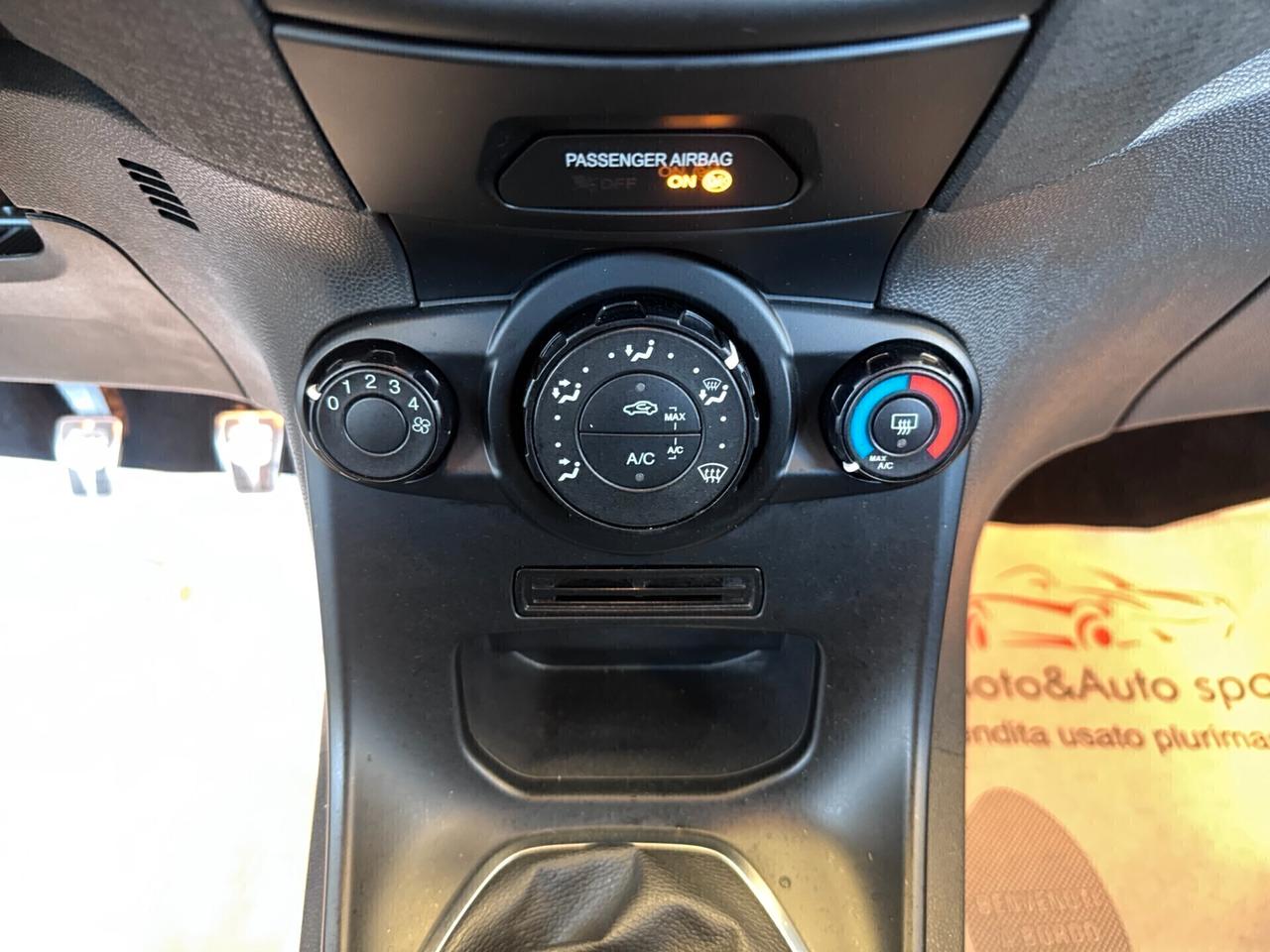 Ford Fiesta 1.5 TDCi 75CV 5 porte ST-Line