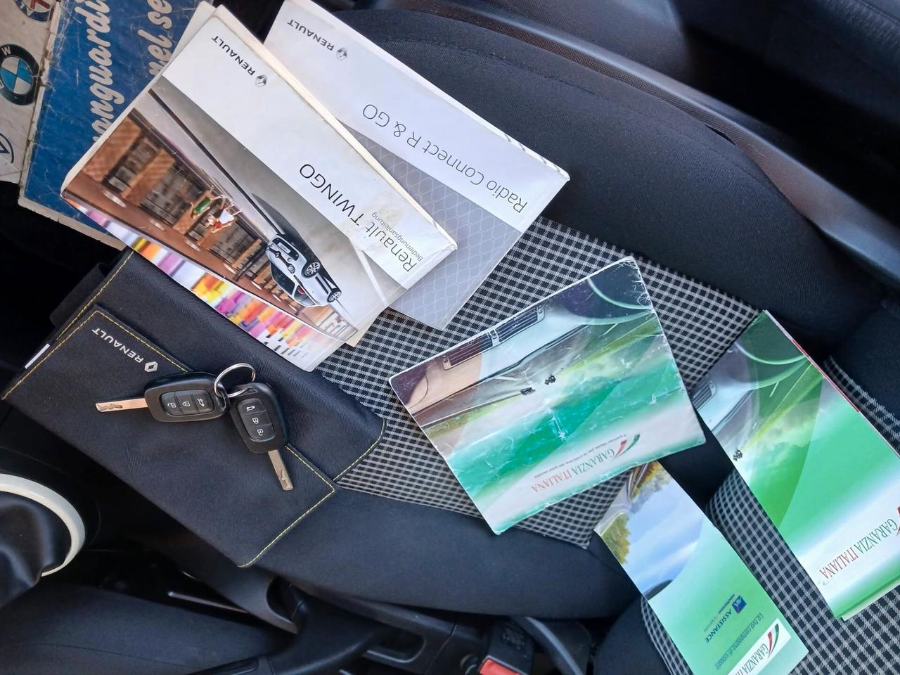 Renault Twingo SCe Life km 89000 frizione nuova tagliandi certificati