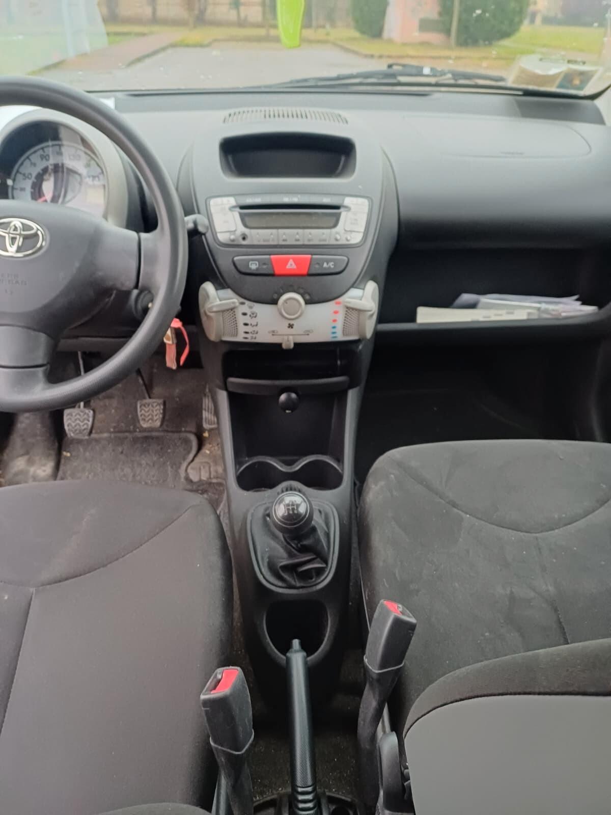 Toyota Aygo 1.0 12V VVT-i 5 porte Cool Soda Connect