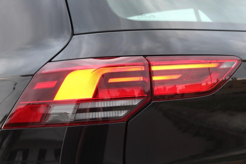 VOLKSWAGEN Golf 2.0 TDI 115cv *Luci Ambiente