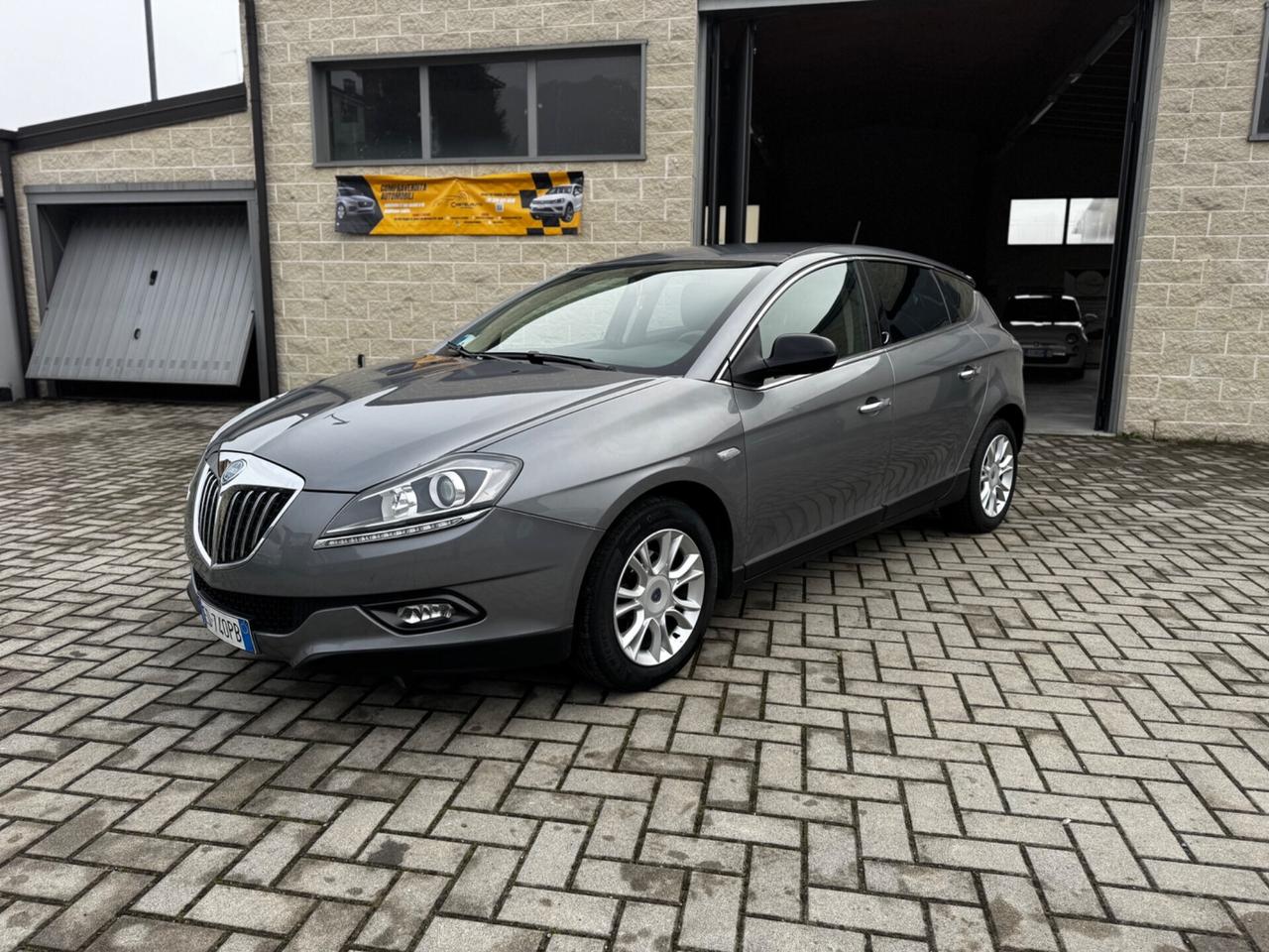 Lancia Delta 1.6 MJT DPF Platino