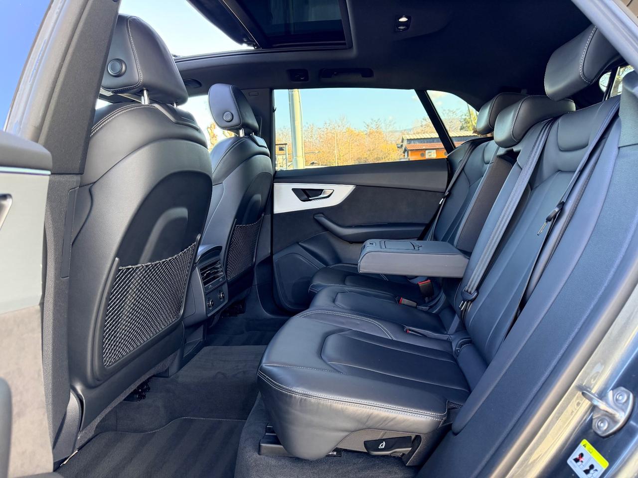 Audi Q8 45 TDI quattro 231cv s line no tasse