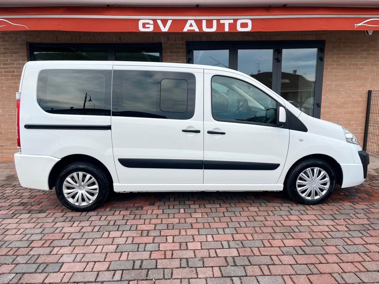 Citroen Jumpy 2.0HDI 9 posti gancio traino