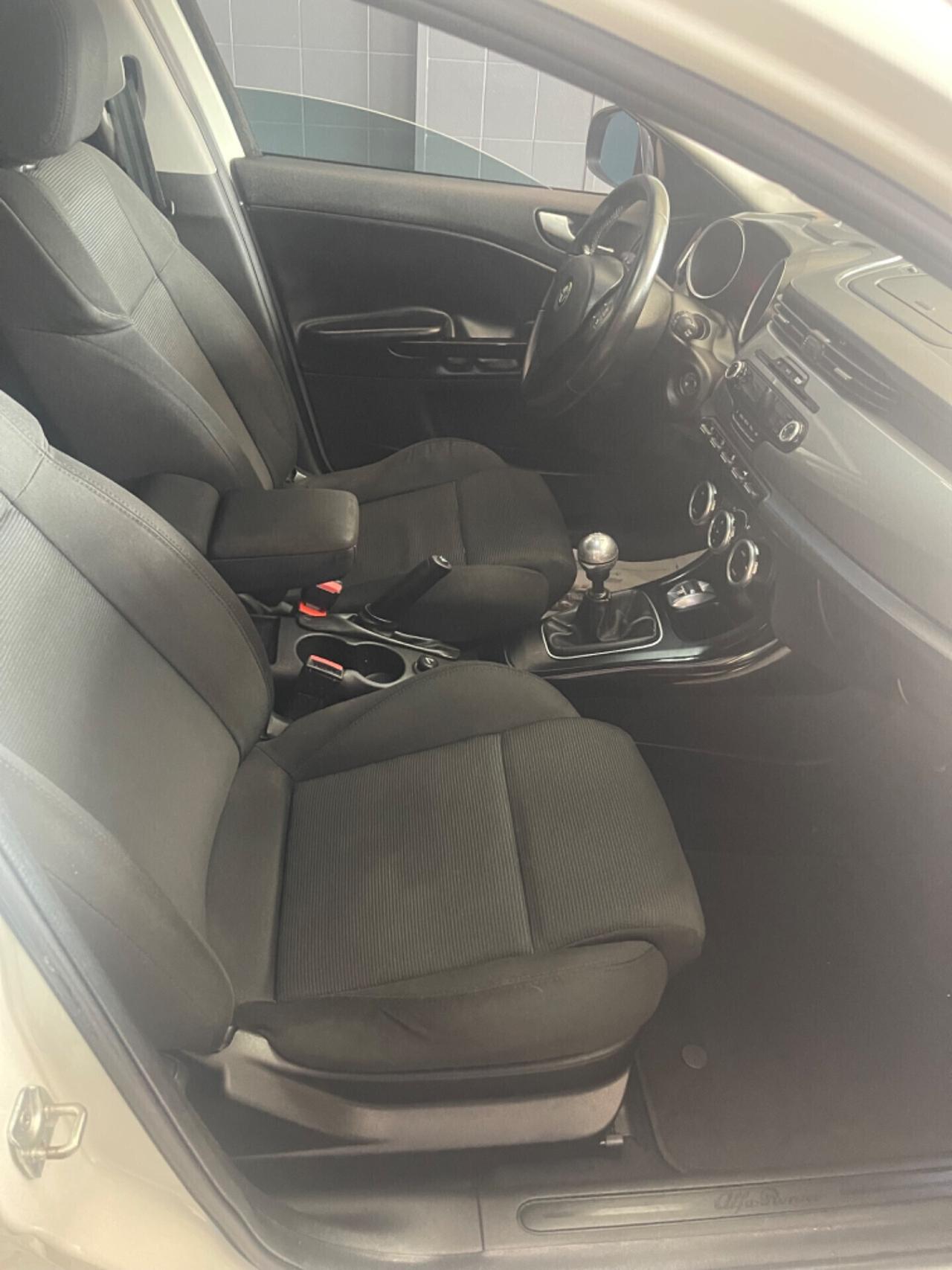 Alfa Romeo Giulietta 2.0 JTDm-2 140 CV Distinctive