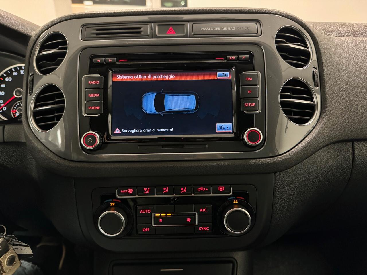 Volkswagen Tiguan 2.0 TDI 140 CV Sport & Style 130.000 KM UNIPROP