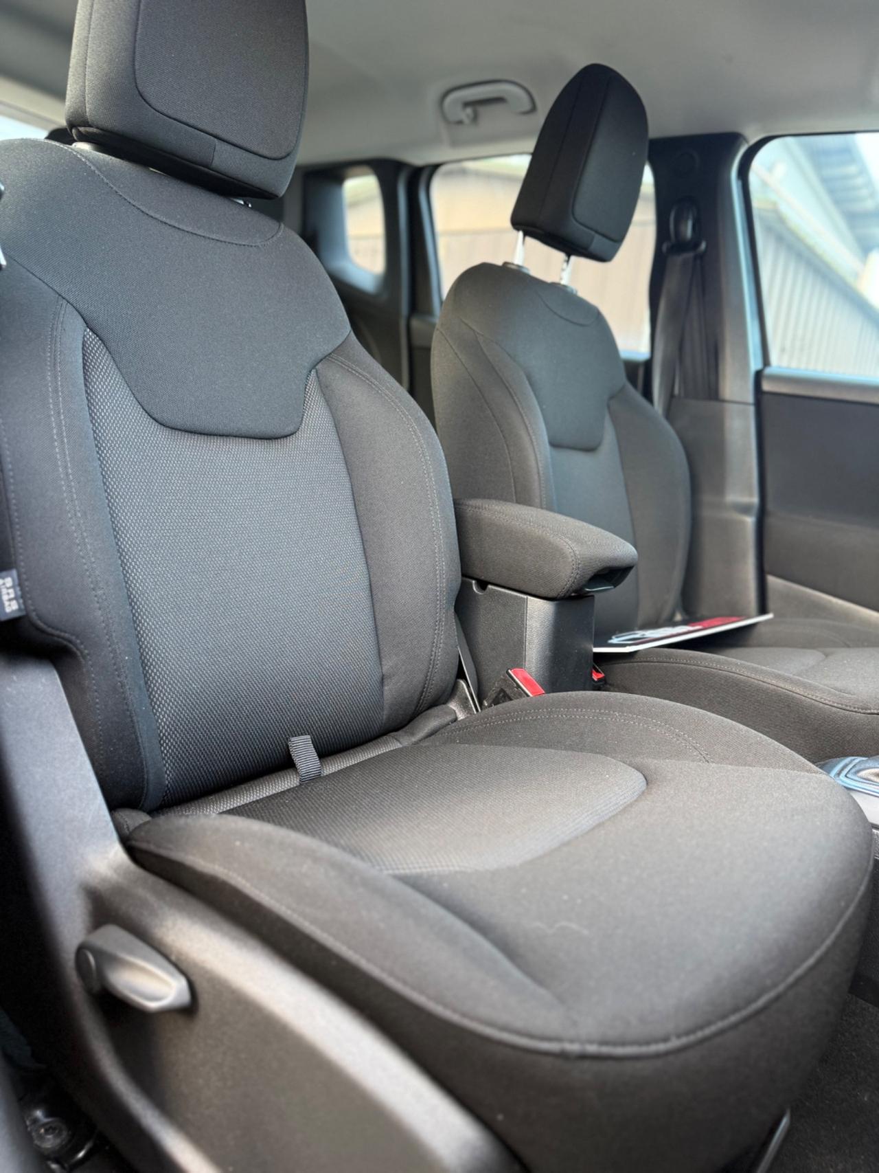 Jeep Renegade 1.3 T4 DDCT S