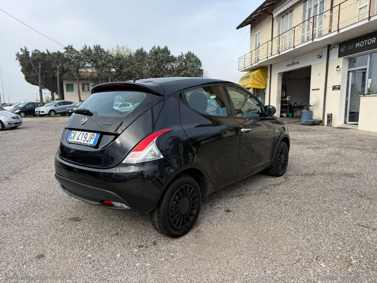 LANCIA Ypsilon 1.0 FireFly 5p.S&S Hyb. ECOCHIC HYBRID