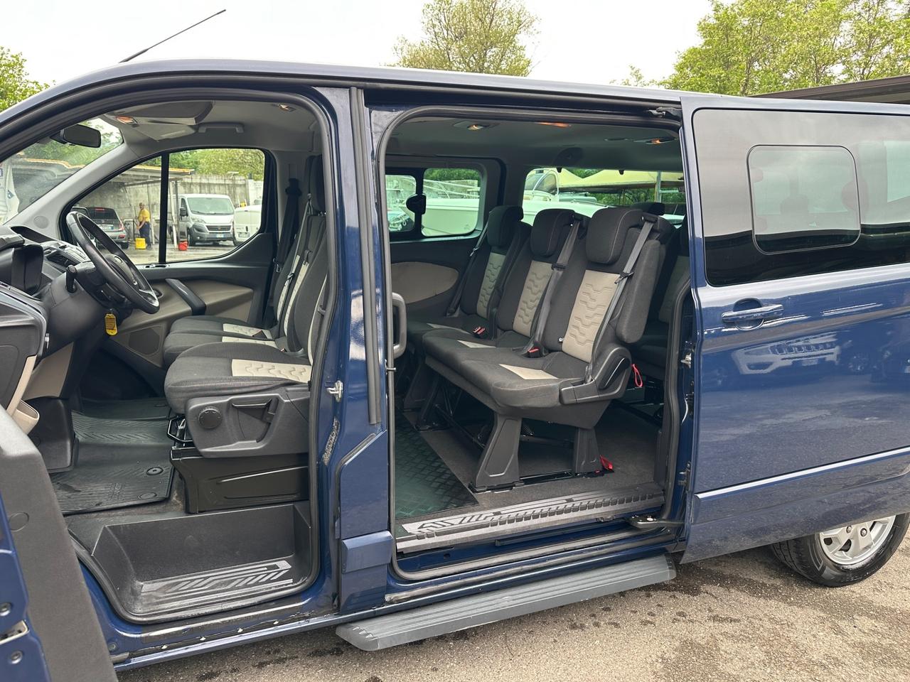 Ford Tourneo Custom 2.2 TDCi 125CV 9 posti Limited