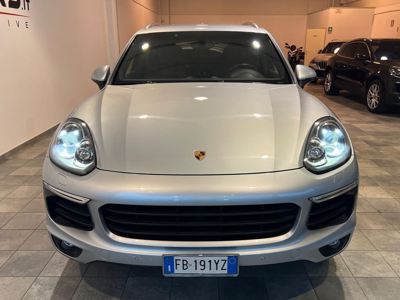 Porsche Cayenne 3.0 tiptronic