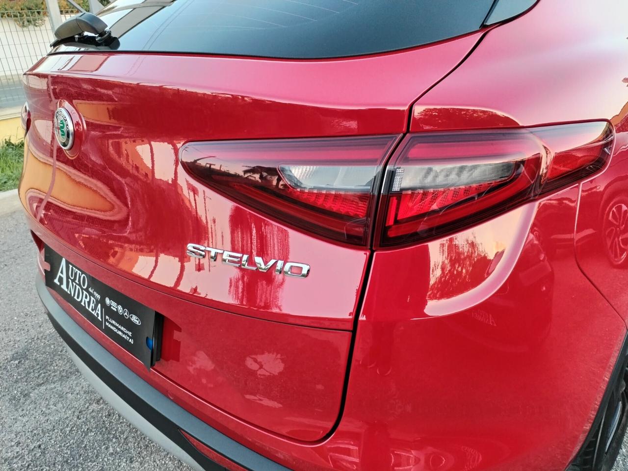 Alfa Romeo Stelvio 2.2Restaling navig cam led 2021