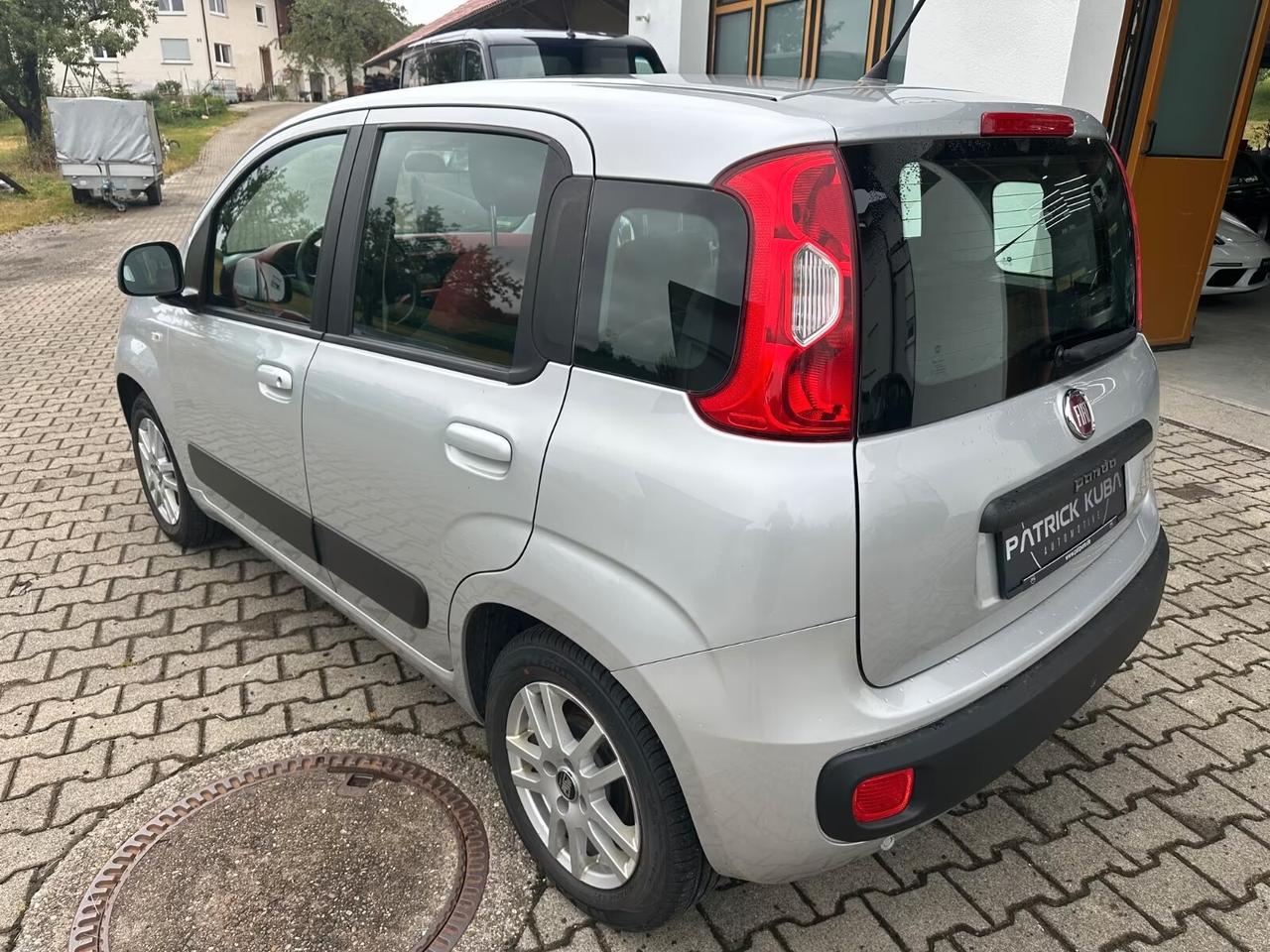 Fiat Panda 1.2 Lounge/5 posti/Prima mano/Aria condizionata