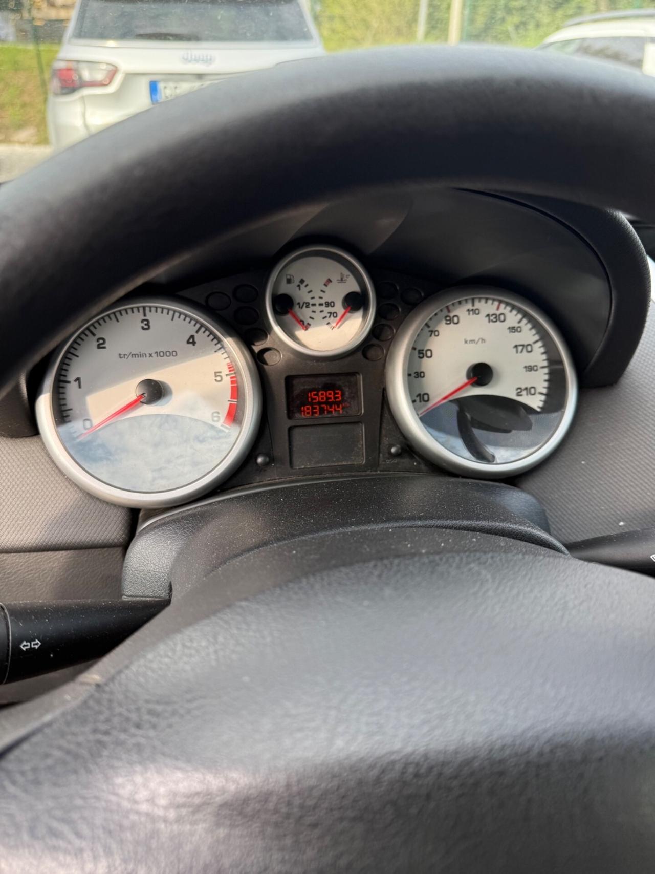 Peugeot 207 1.6 HDi 90CV 5p.neopatentati