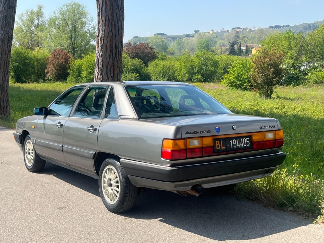 Audi 200 QUATTRO Turbo 2.2
