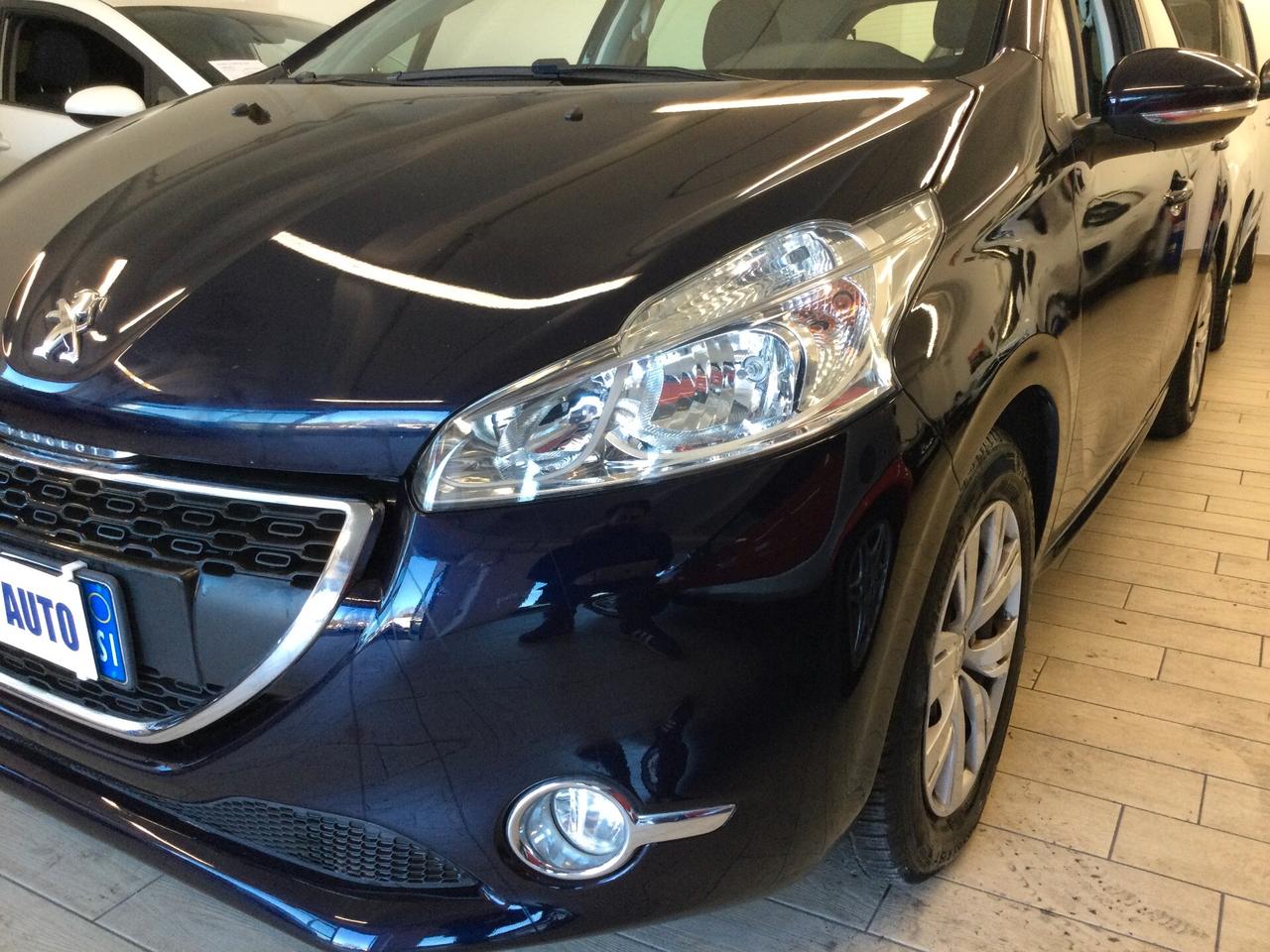 Peugeot 208 1.2 VTi 82 CV 5 porte Allure