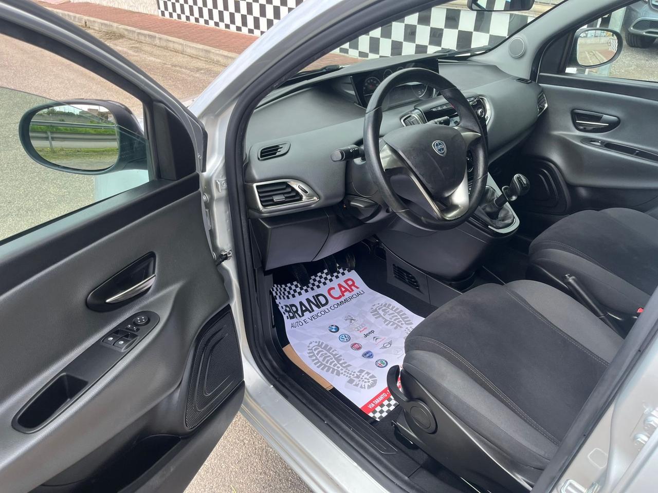 Lancia Ypsilon 1.2 5 porte GPL Gold Unipro 2014