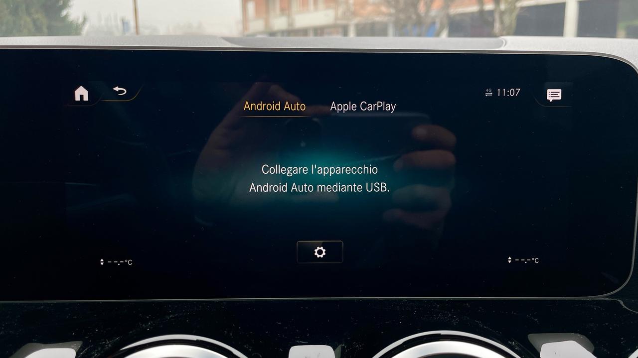 MERCEDES-BENZ CLASSE B 180D PREMIUM 116CV - PELLE, TETTO, VIRTUAL COCKPIT, NEOPATENTATI