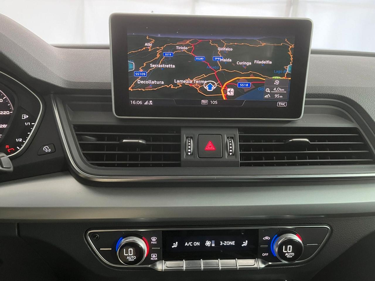 Audi Q5 35 TDI quattro S tronic Business - 699