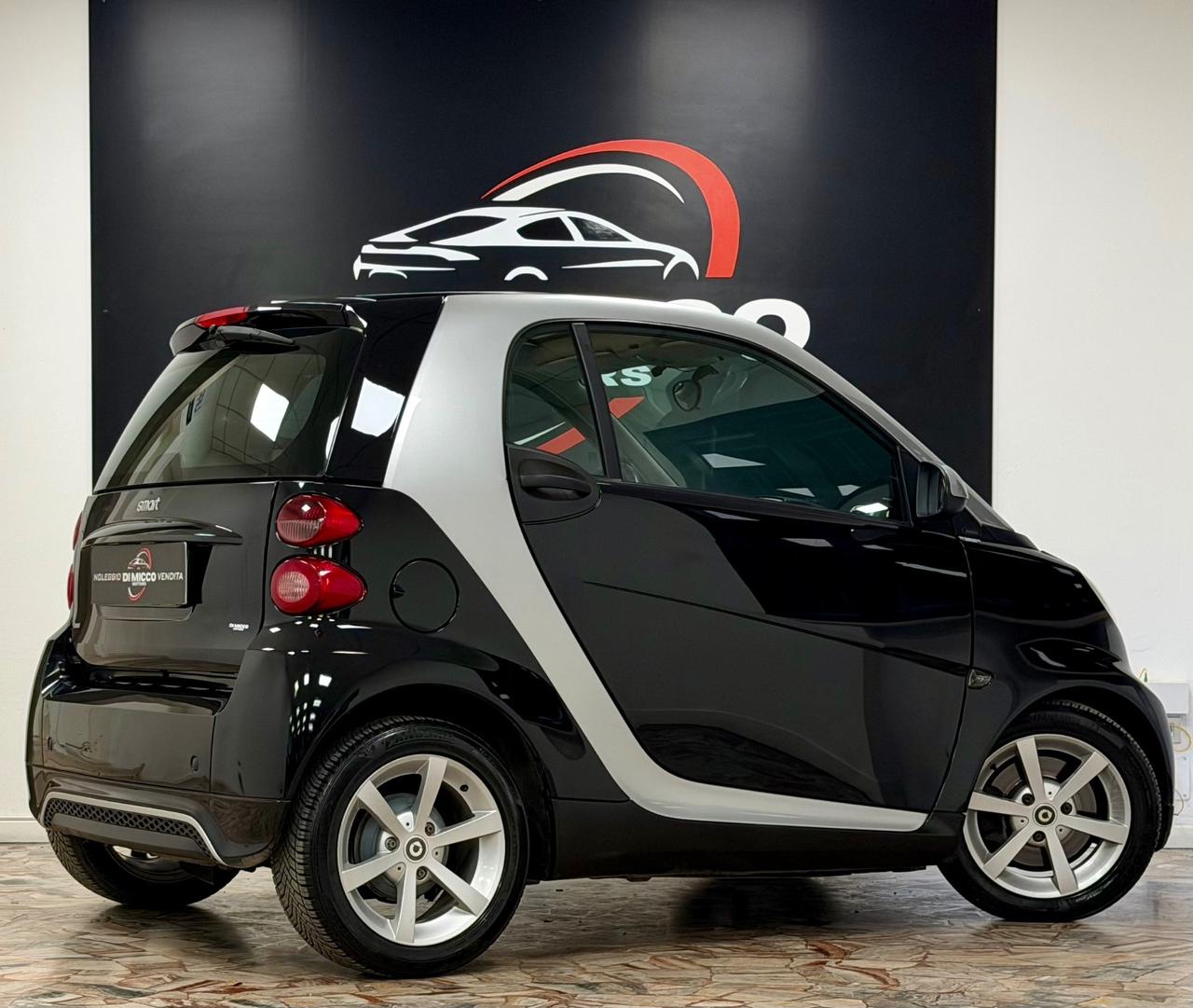 Smart ForTwo 1000 62 kW coupé passion