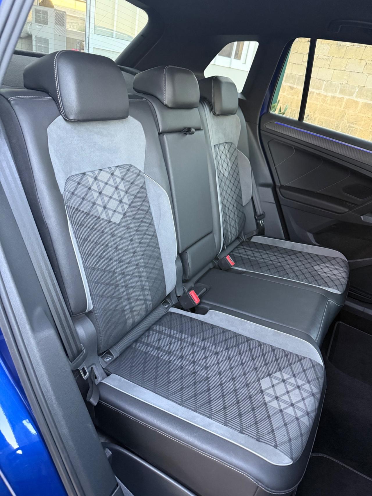 Volkswagen Tiguan 2.0 TDI 150 CV SCR DSG R-Line