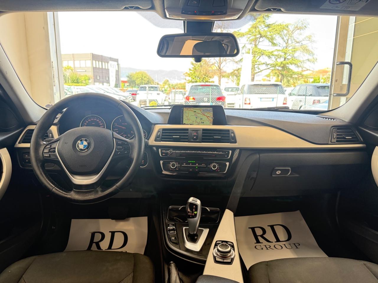 BMW 316d Touring Sport automatica okneopatentati