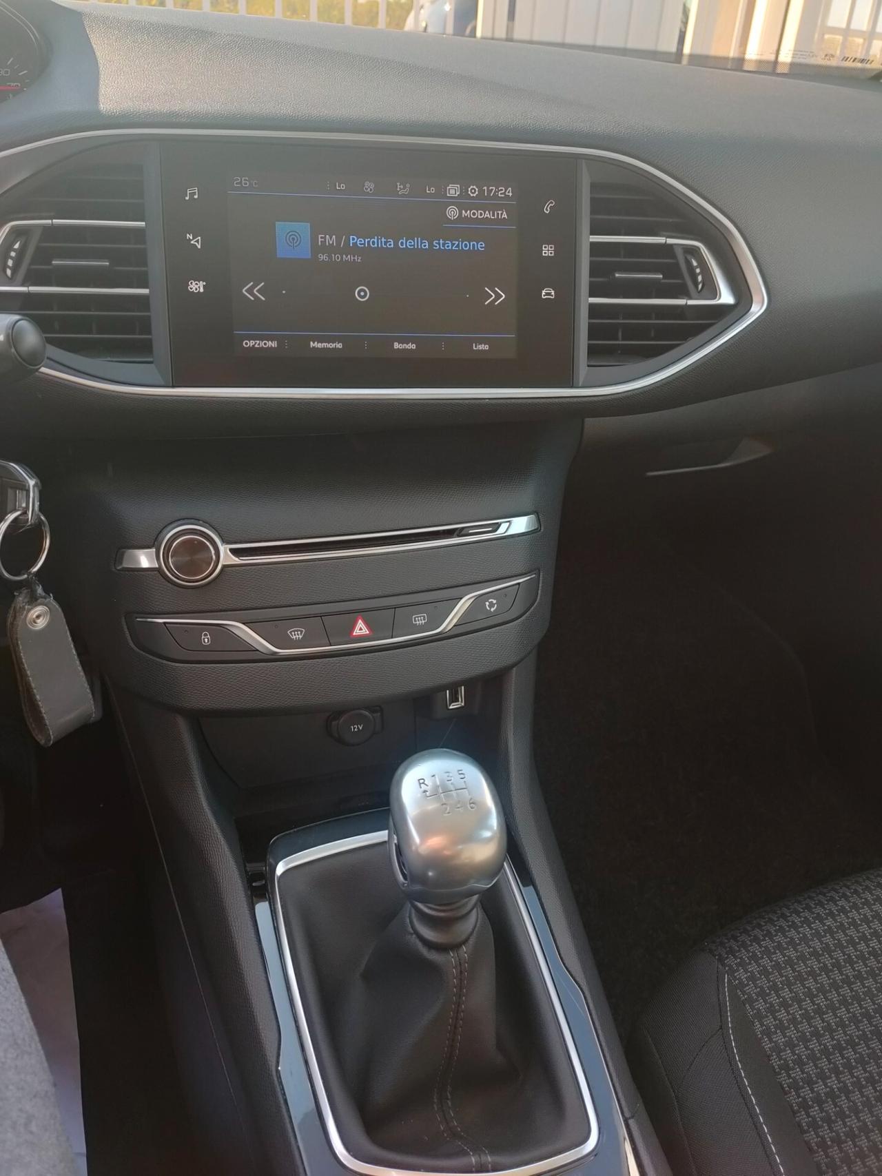 Peugeot 308 BlueHDi 100 S&S Business