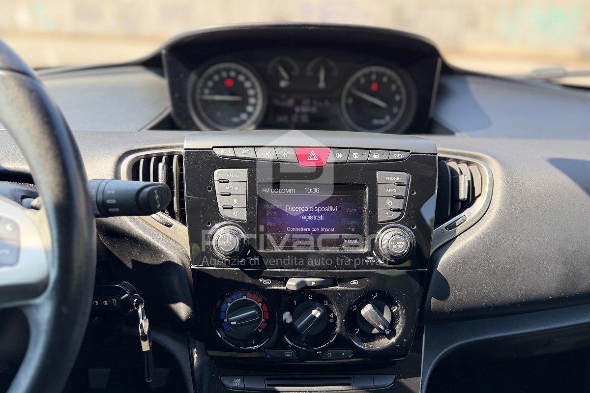 LANCIA Ypsilon 1.2 69 CV 5 porte S&S Gold