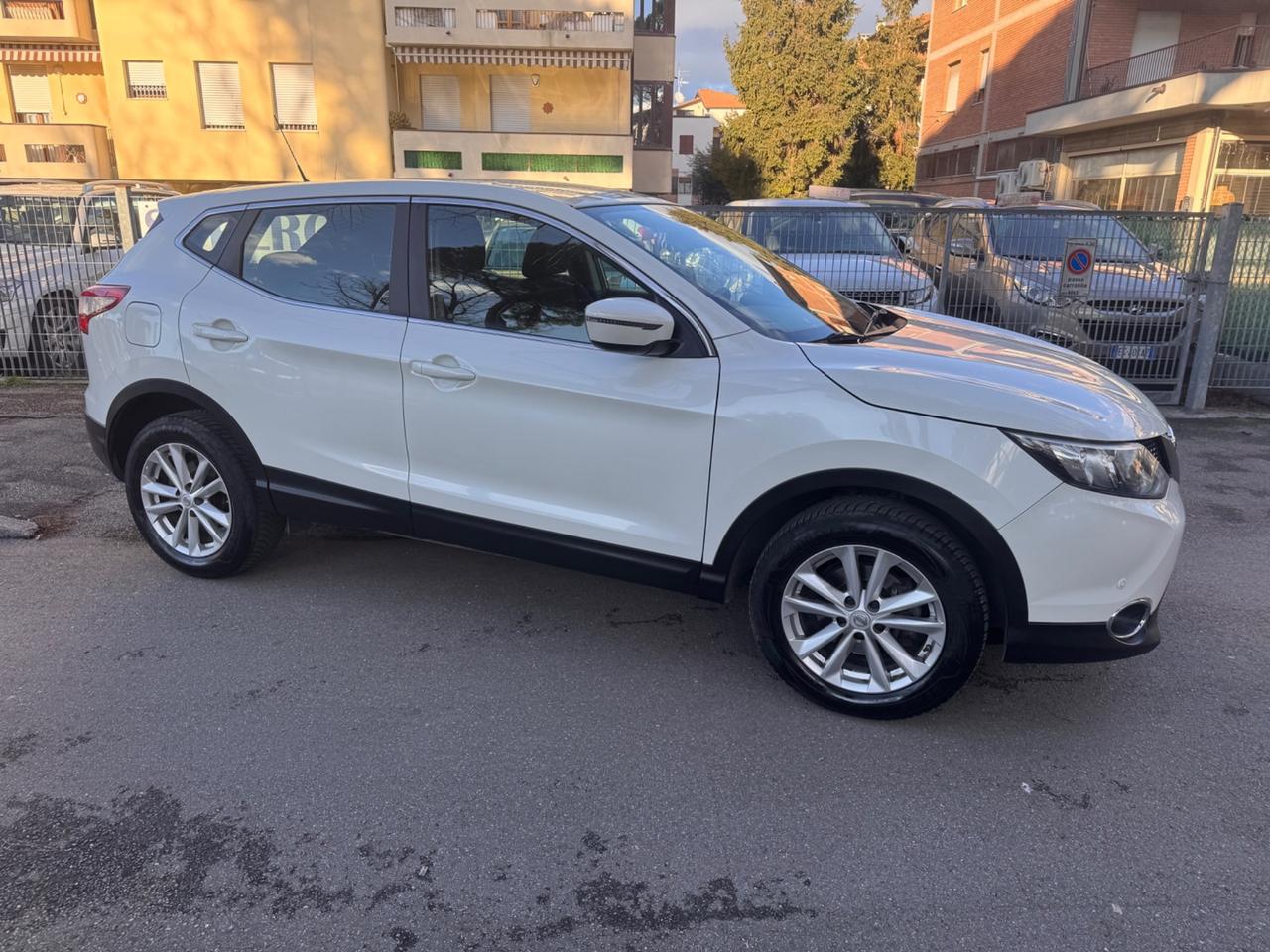 Nissan Qashqai 1.5 dCi N-vision neopaten garanzia 12 m