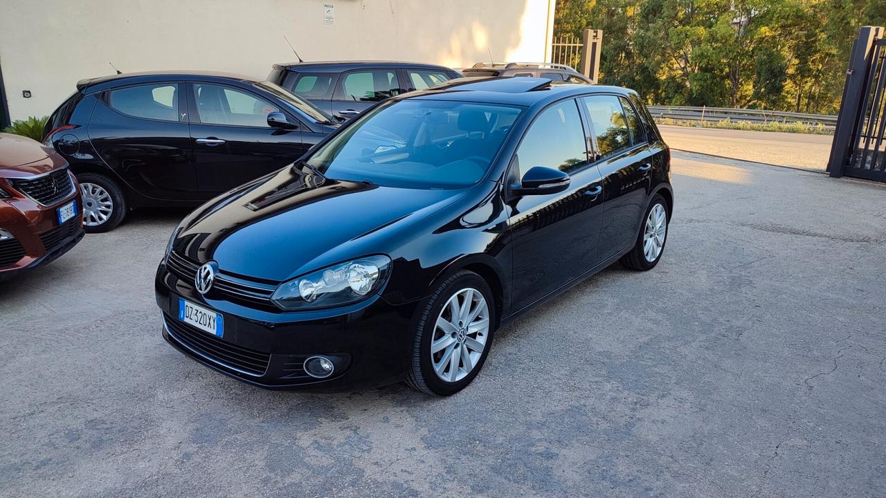 Volkswagen Golf 1.6 TDI *TETTO APRIBILE*