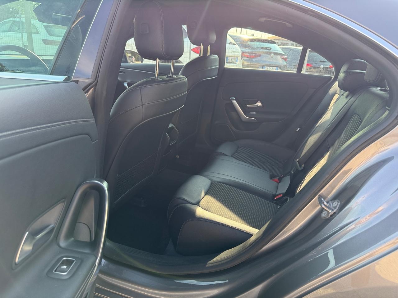 Mercedes-benz CLA 180 Coupe 180d Sport auto NAVI+LED+PELLE