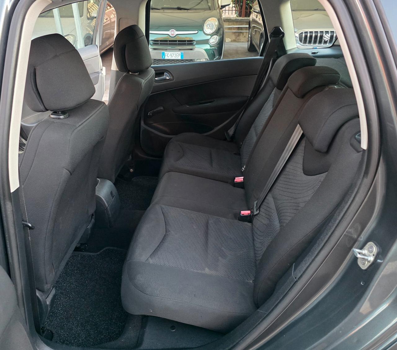 Peugeot 308 1.6 HDi 110CV SW Ciel Tecno