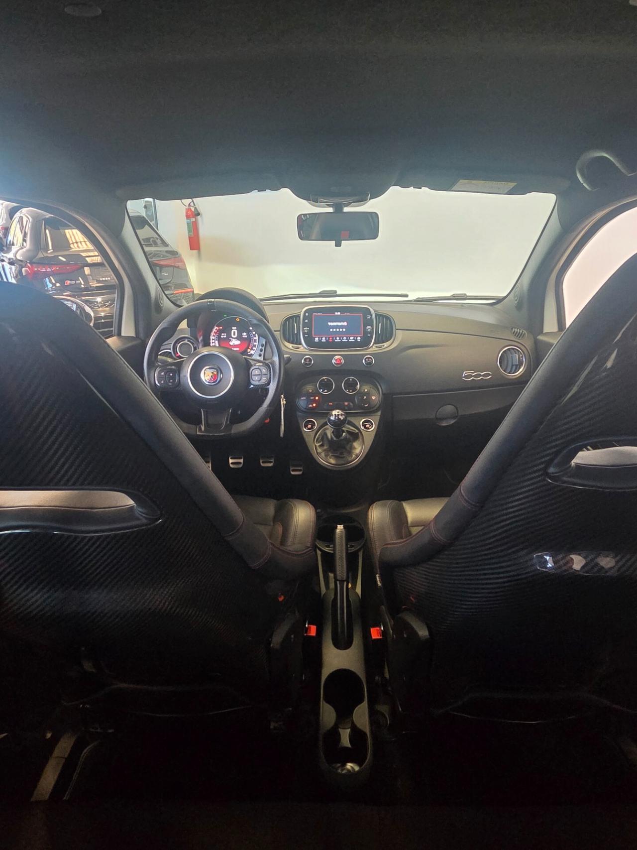 Abarth 595 1.4 Turbo T-Jet 180 CV Esseesse